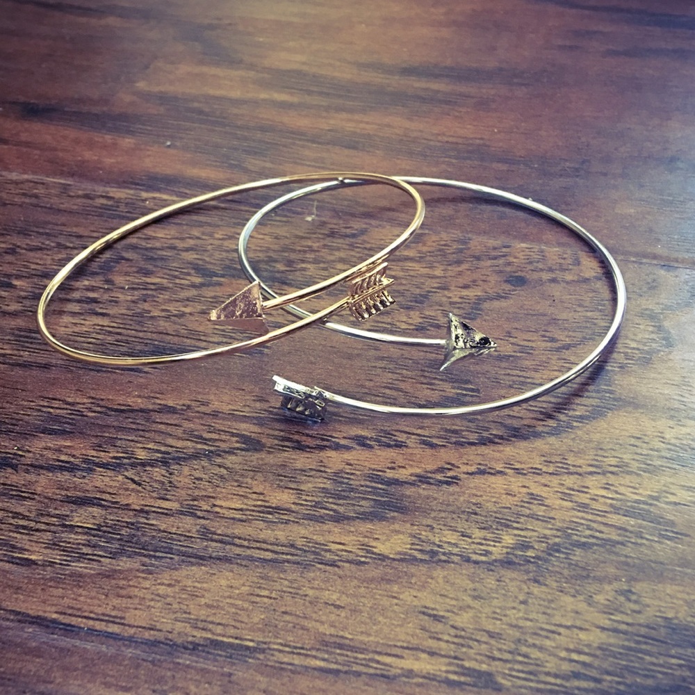 | Arrow Bracelet’s | Set is 2 - Picture 3 of 3